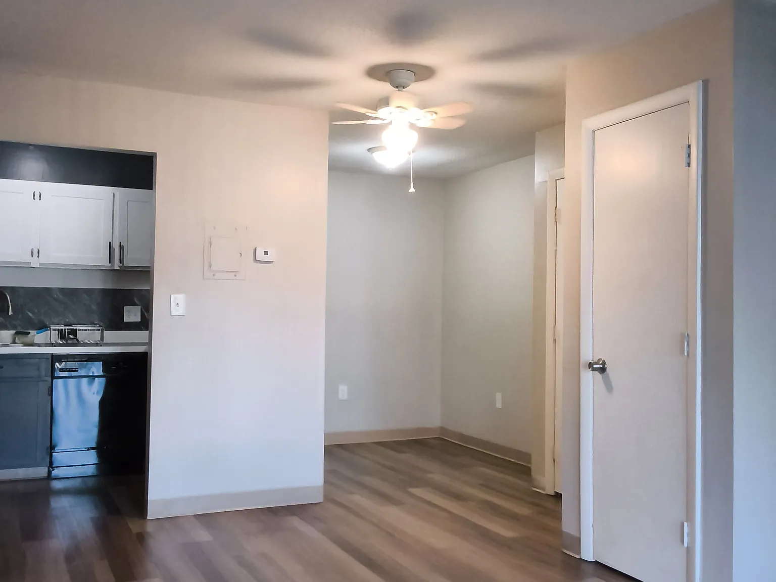 Apartment - 180 Fulton St, Fall River